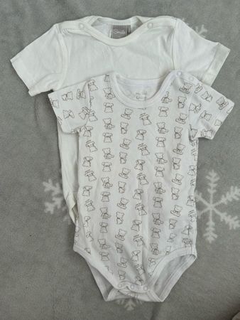 2 Baby Bodies, kurzarm, Größe 74 cm