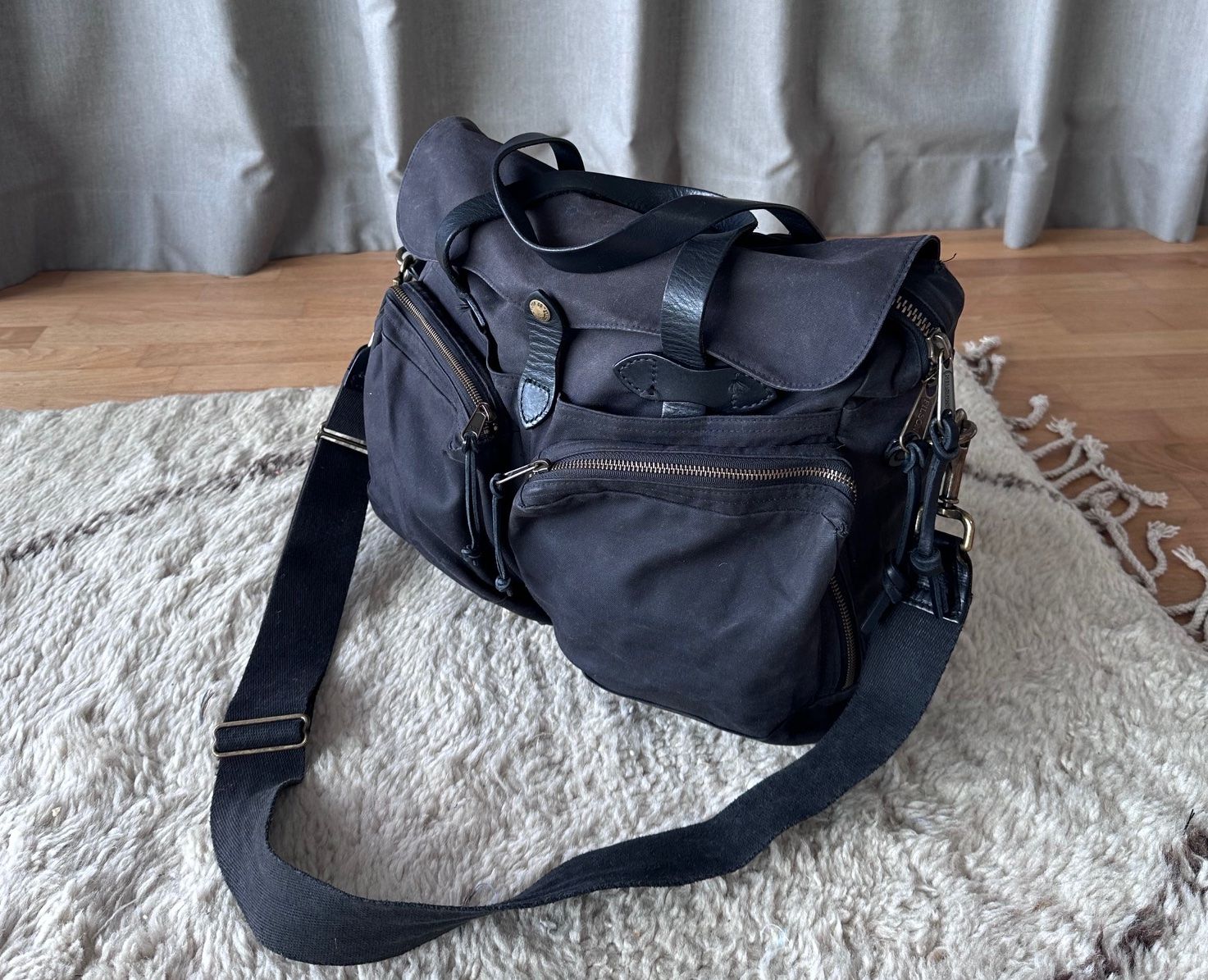 Borse: Filson 24-Hour Tin Cloth Briefcase black – Usato da Lugnorre venduto da Filson 2