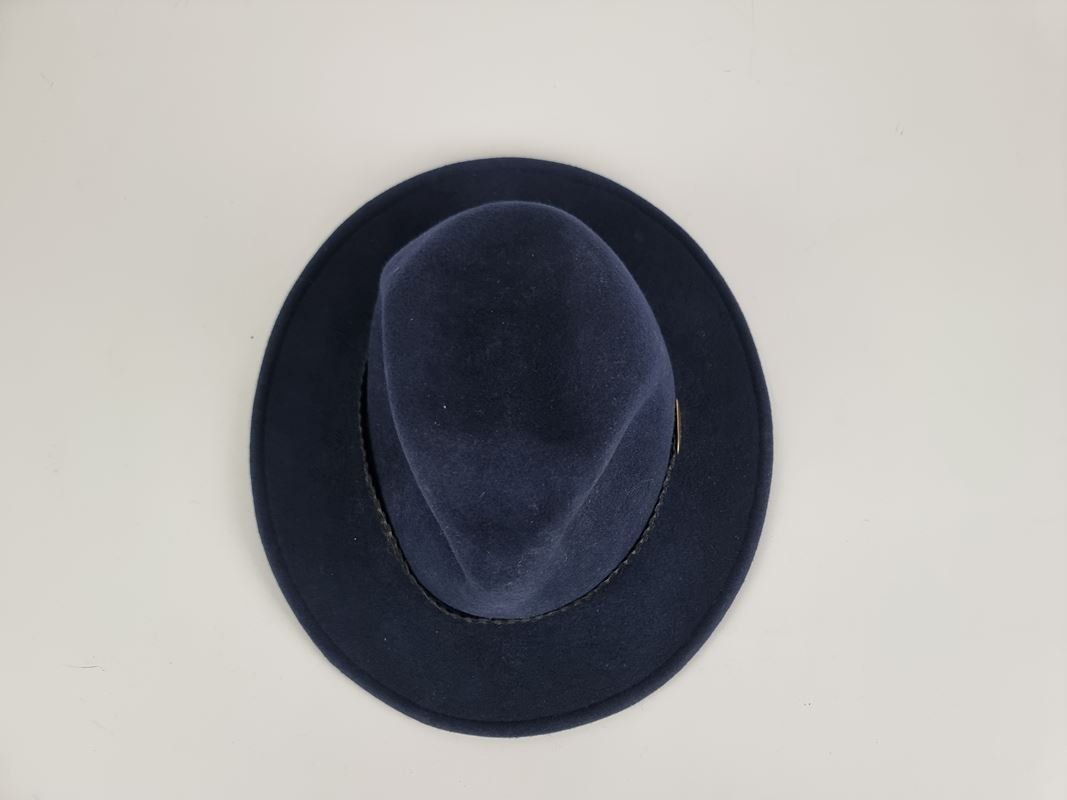 Chapeaux, bonnets & casquettes: Risa- Hut Dunkelblau – D'occasion à Urtenen-Schönbühl par Restwert_Schoenbuehl 1