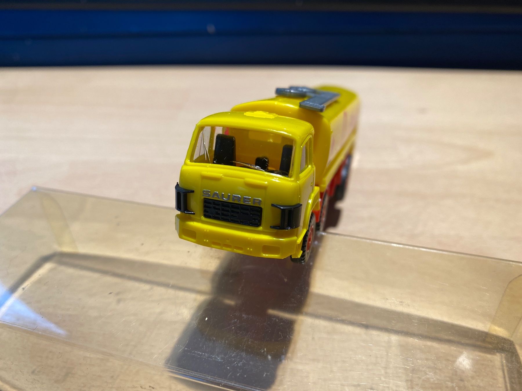Saurer Modellini d'auto: SAURER D290 - Shell 1/87 – Nuovo (secondo la descrizione) da Stüsslingen venduto da leo_nzh6 2