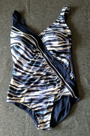 Badekleid SUNMANN Gr. 48 B/C blau/weiss Streifen-Zebramuster