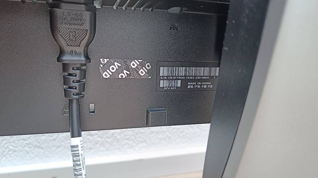 Dell Monitore: Dell Bildschirm 24 Zoll gebraucht – Gebraucht aus Muttenz von m_h_m567 2