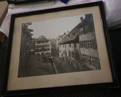 Schwarz -weiss Foto zeigt den Rümelingplatz Basel 1860- 1908