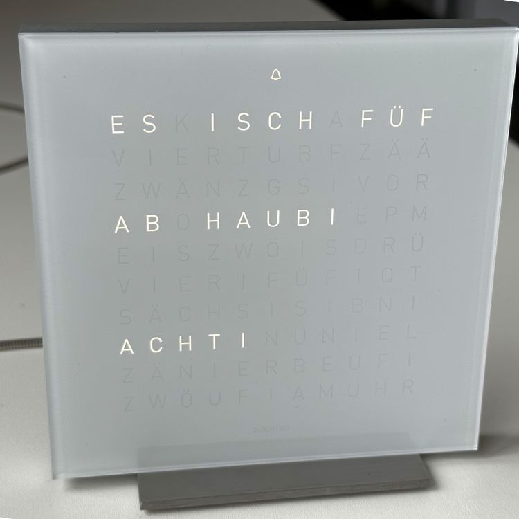 QLOCKTWO® Touch Wortuhr weiss Schweizerdeutsch ab 1. Kaufen