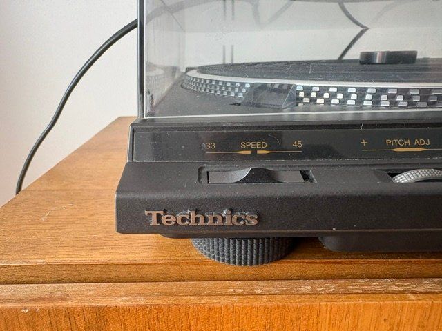 Technics Plattenspieler: Plattenspieler Technics FGservo SL-BD 22D – Gebraucht aus Zürich von JanetT01 1