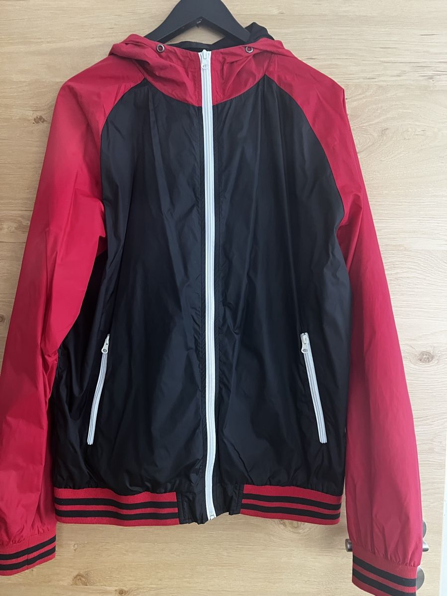 Urban Outfitters Giacche: Urban Classics Übergangsjacke Rot/Schwarz, Gr. XL – Nuovo (secondo la descrizione) da Rorschach venduto da lvi_p29s