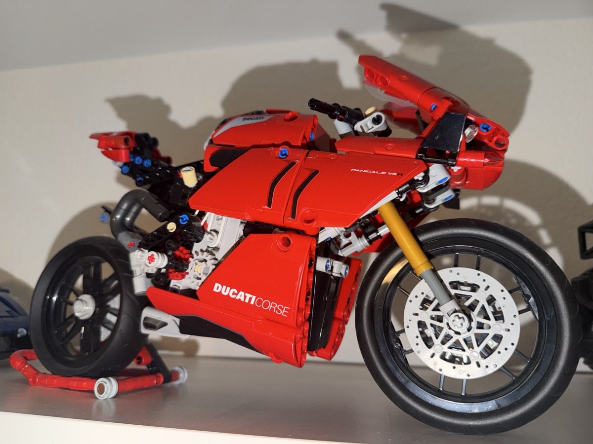 Lego Kit di costruzioni: Lego 42107 DUCATI – Usato da Bulle venduto da ped_c56d