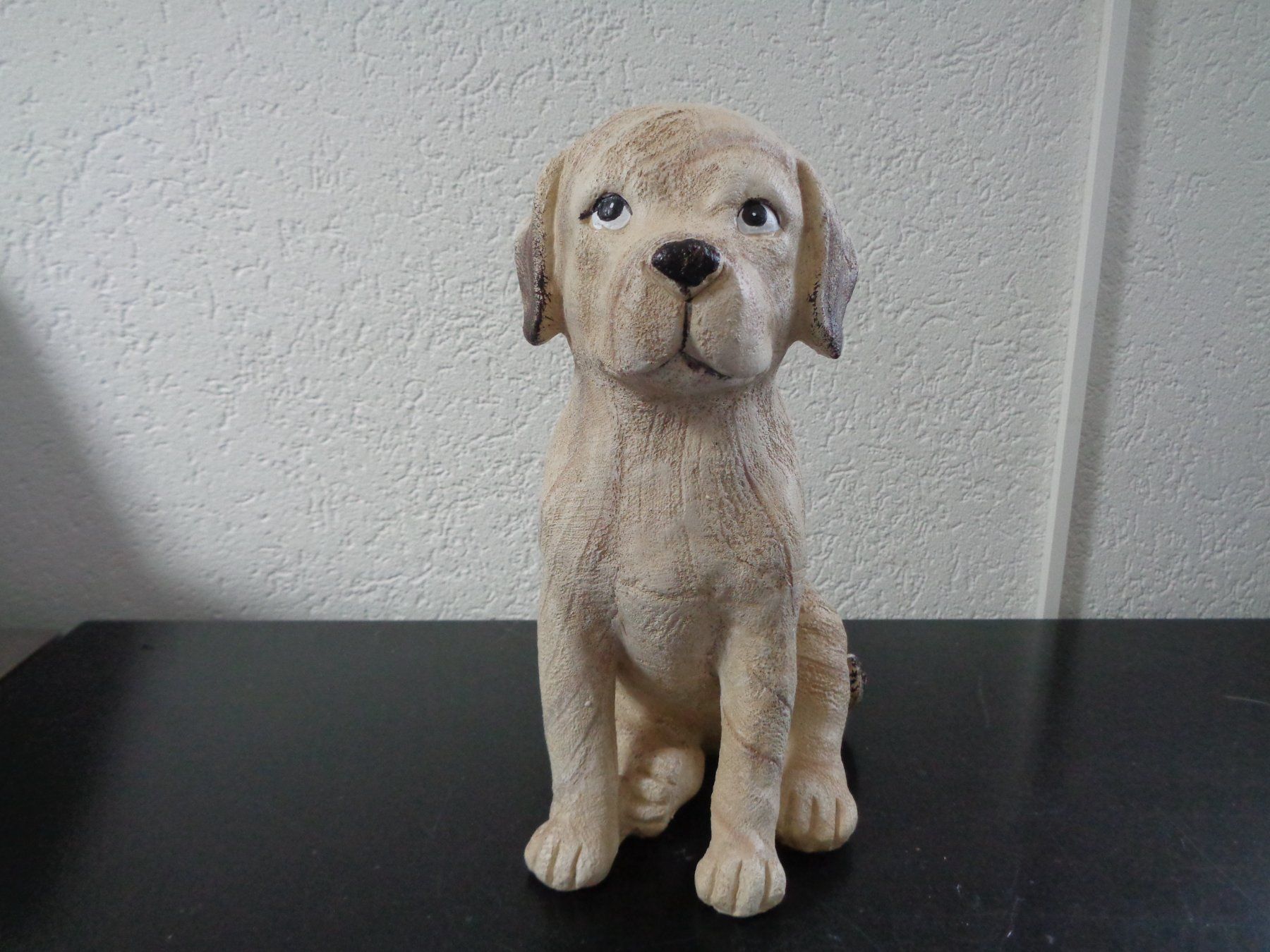 Statuette: Sitzender Labrador braun (25 cm) – Nuovo e nell'imballaggio originale da Langenbruck venduto da Gumsi