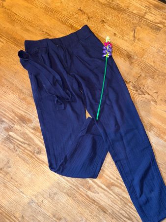 Schöne Hose Viskose/Lyocell 36/S - neuwertig