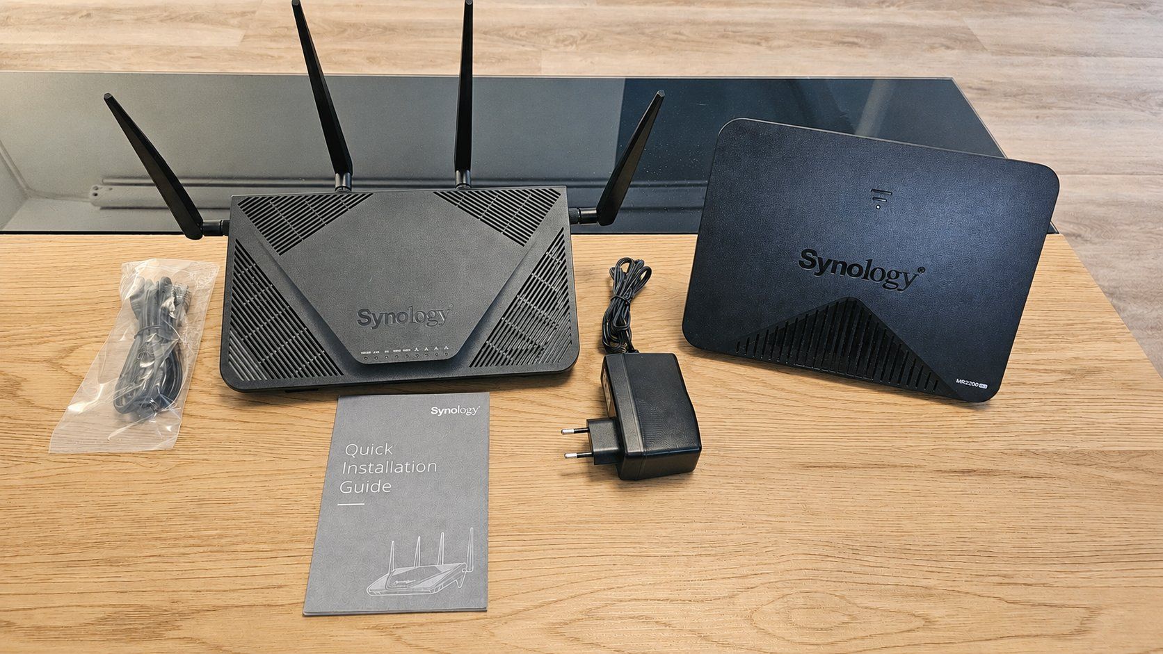 Synology Modem & Router: Synology RT2600ac + MR2200ac Mesh Router Set inkl. Mini-USV – Usato da Beringen venduto da Bugsdanny