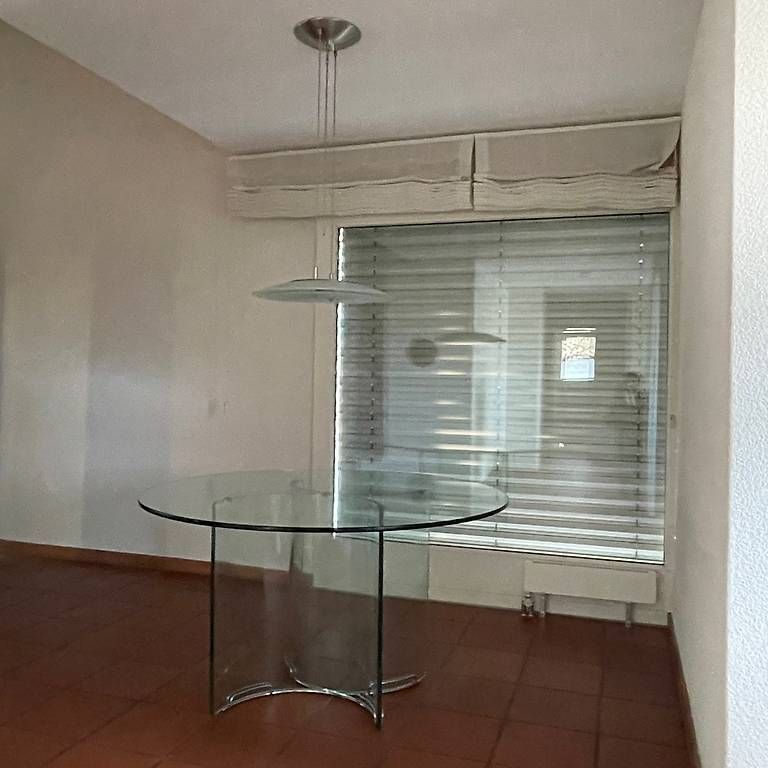 Tavoli: Designer Glastisch – Usato da Biel/Bienne venduto da inf_ssm8 4