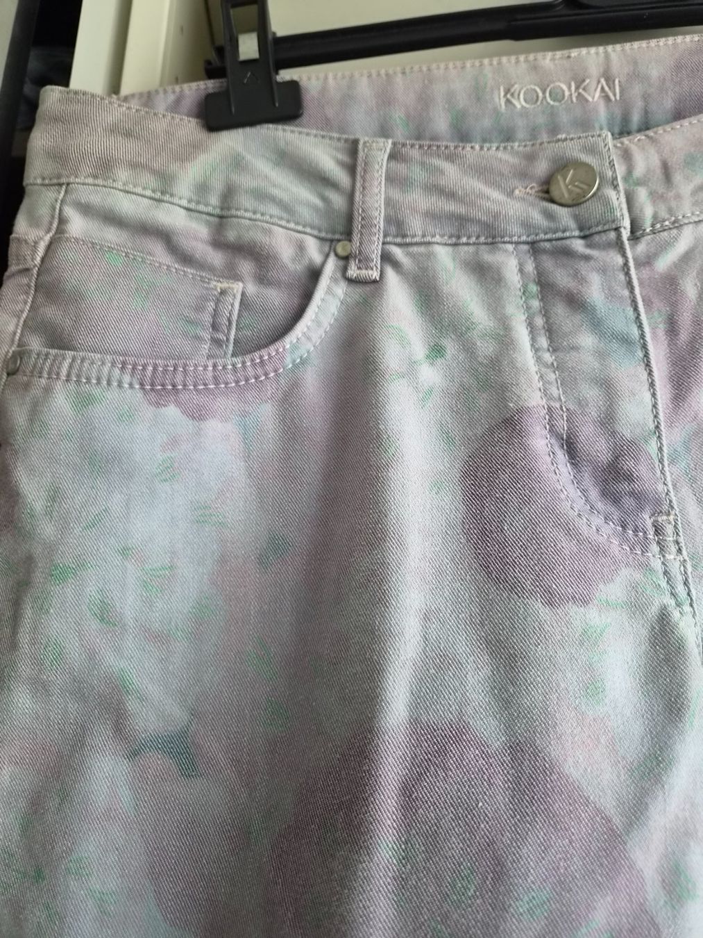 Kookai Pantaloni: KOOKAI schöne Hose Gr. 42 – Usato da Frenkendorf venduto da Chrigeli01 1