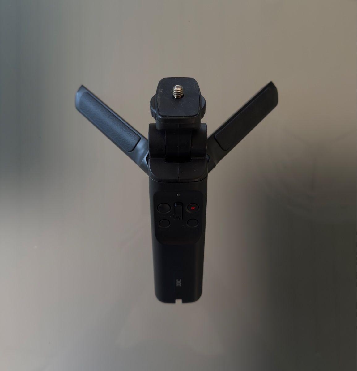 Treppiedi & Teste: JJC Bluetooth Shooting Grip & Mini-Stativ für Kamera – Nuovo (secondo la descrizione) da Corgémont venduto da timhari 1