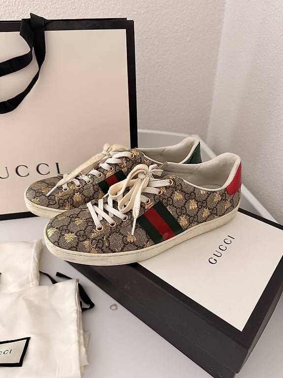 Gucci Scarpe da donna: GUCCI ACE GG SUPREME BEES - SNEAKERS – Usato da Wetzikon ZH venduto da Em_Sa