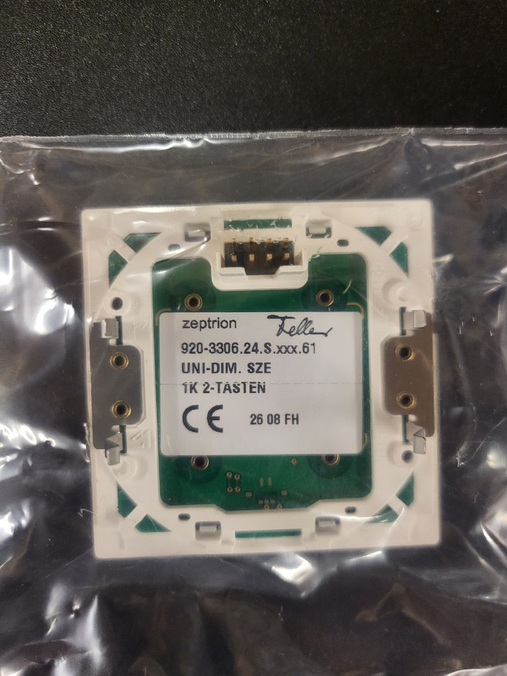 Zeptrion Interruttori: Feller Zeption Taste Dimmer mit Szene – Usato da Alpnach Dorf venduto da str_jdw2 1