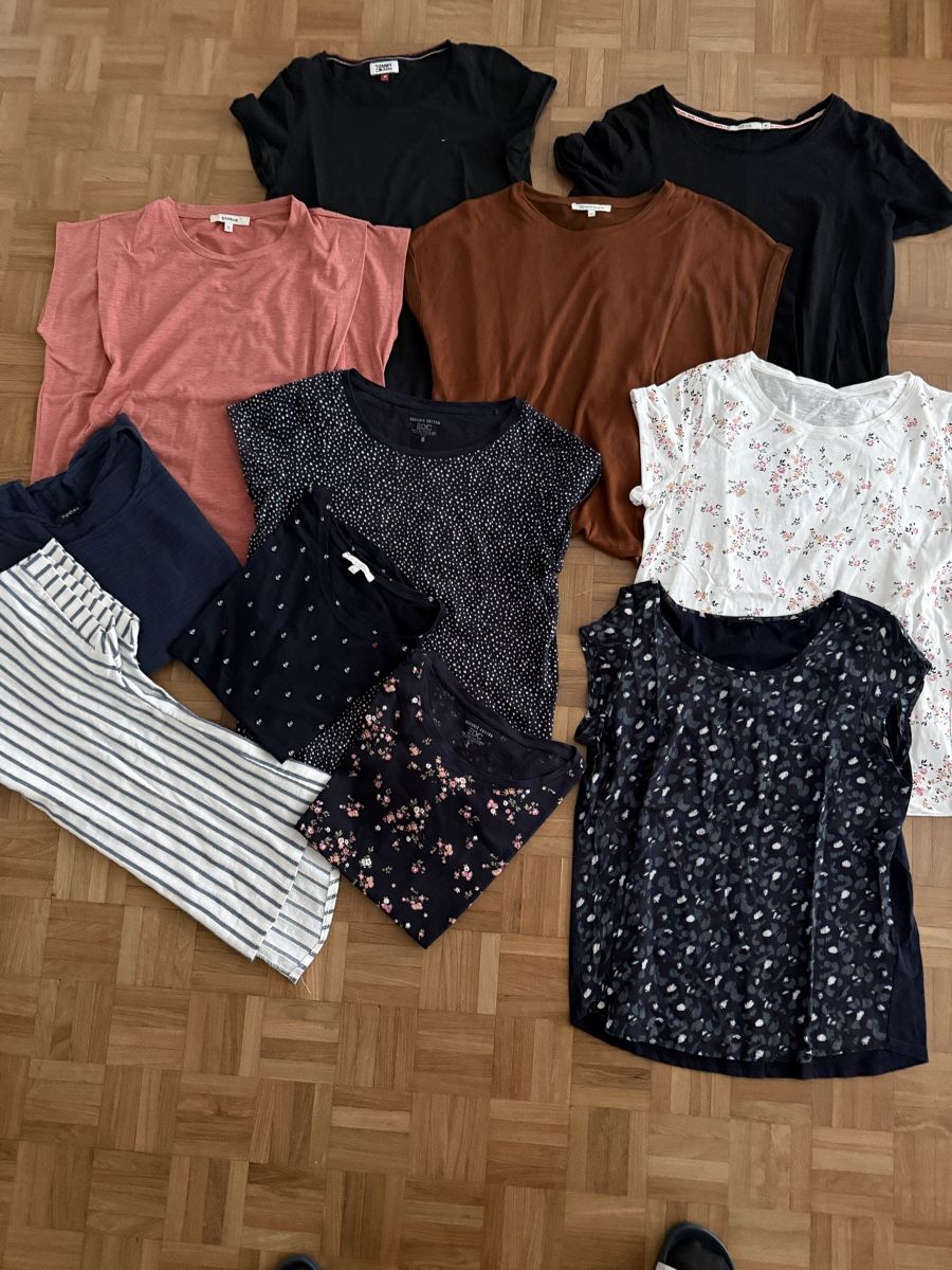 T-shirt: Set t shirt – Usato da visp venduto da Kmemo1 1