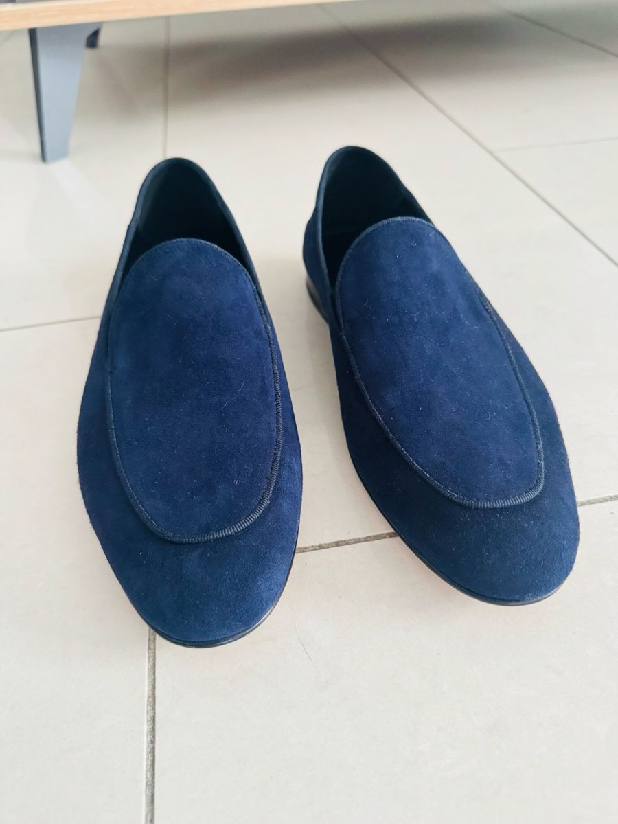 Stuart Weitzman Scarpe da uomo: Stuart Weitzman Herren Slipper dunkelblau Veloursleder – Nuovo (secondo la descrizione) da Castione venduto da JF_Luxury_Store 3