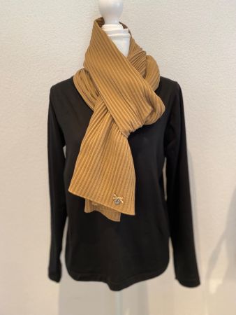 Neuer Marc Cain Elegantes Plissee Schal  in beige