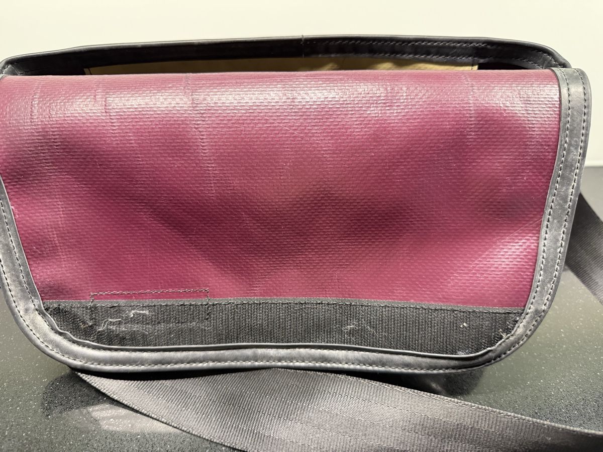 Freitag Altro in  Abbigliamento & Accessori: FREITAG vintage viola, modello G5.1 – Usato da Cadenazzo venduto da Taty77 5