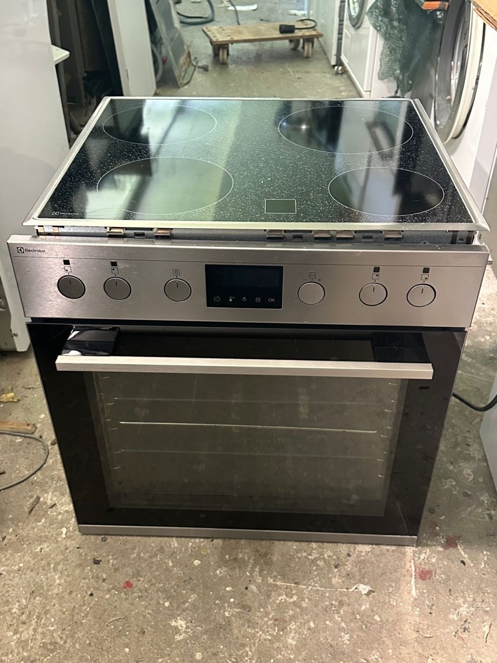 Cucine: Backofen und Glaskeramik Electrolux – Usato da Glattbrugg venduto da ani1234 1