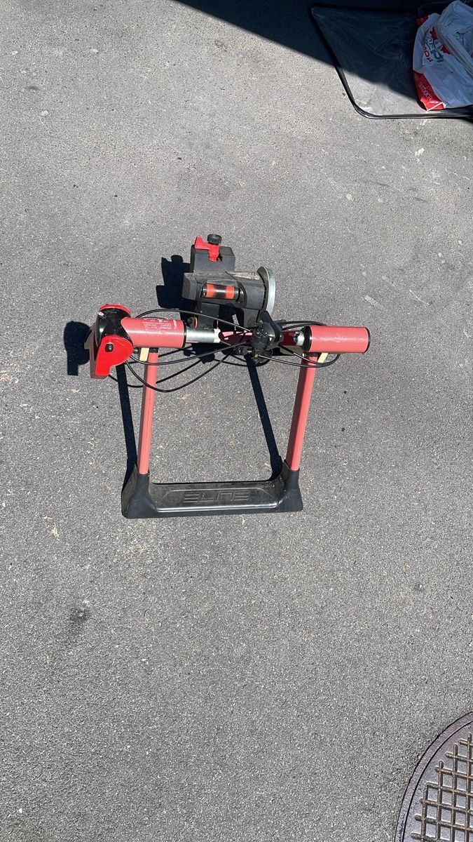 Pièces détachées: Fahrradtrainer – D'occasion à Cham par ReUse_and_ReCycle 2