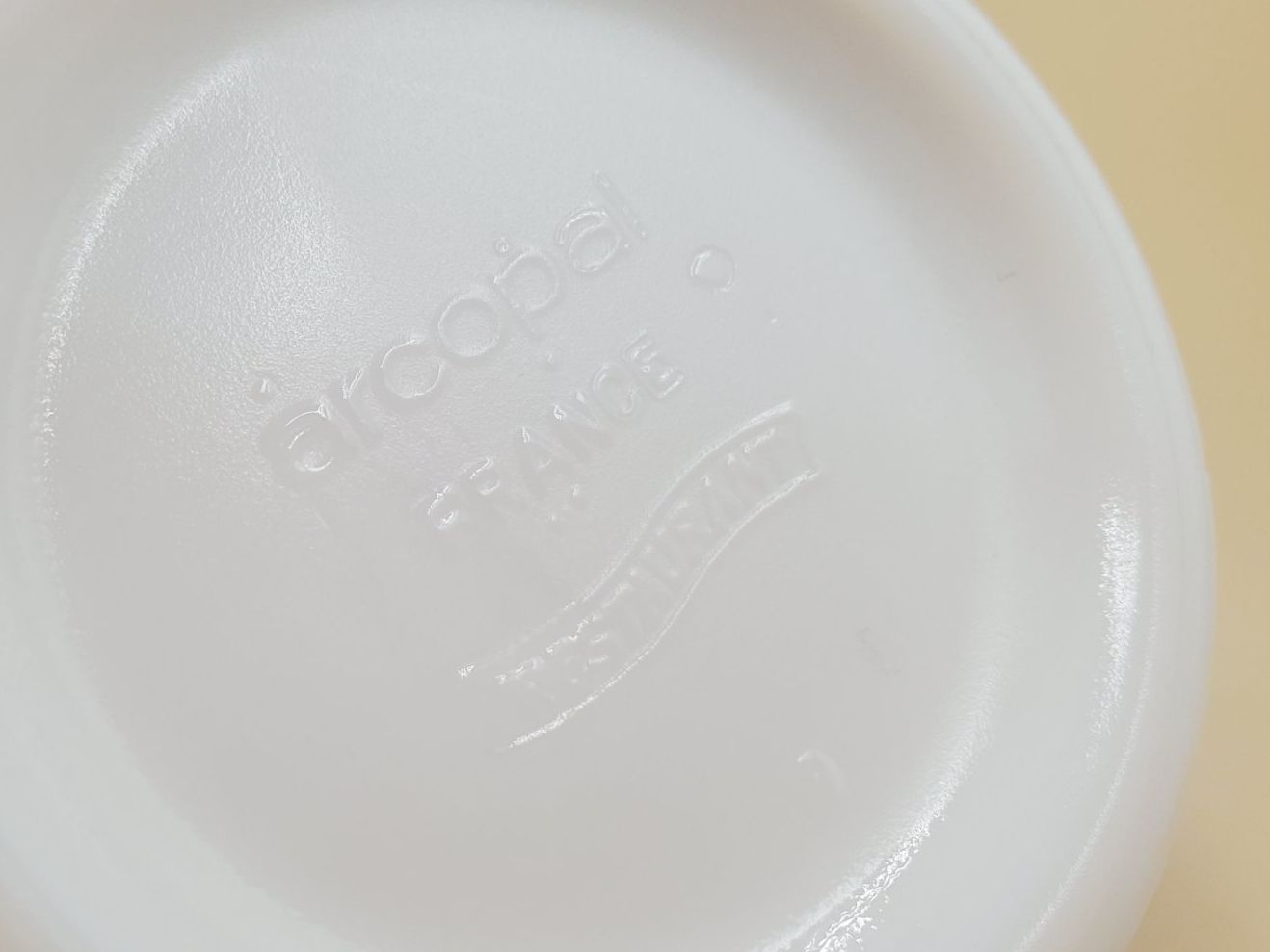 Ciotole: Paire de bols opaline blanche Arcopal – Usato da Rennaz venduto da La_malle_du_dauphin 4