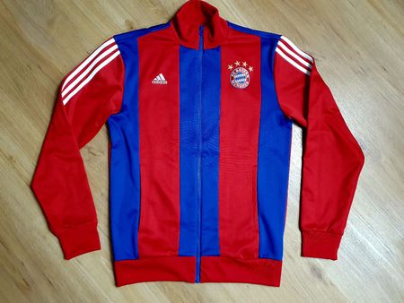 BAYERN MÜNCHEN JACKE GRÖSSE S VESTE NEU