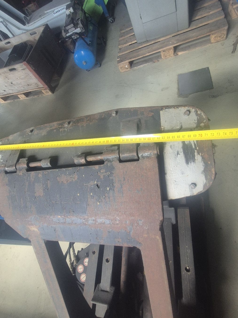 Pinze: Hydraulischer Gabelwender Palettengreifer für Stapler – Usato da Röthenbach i. E. venduto da 3538ScaniaR420 4