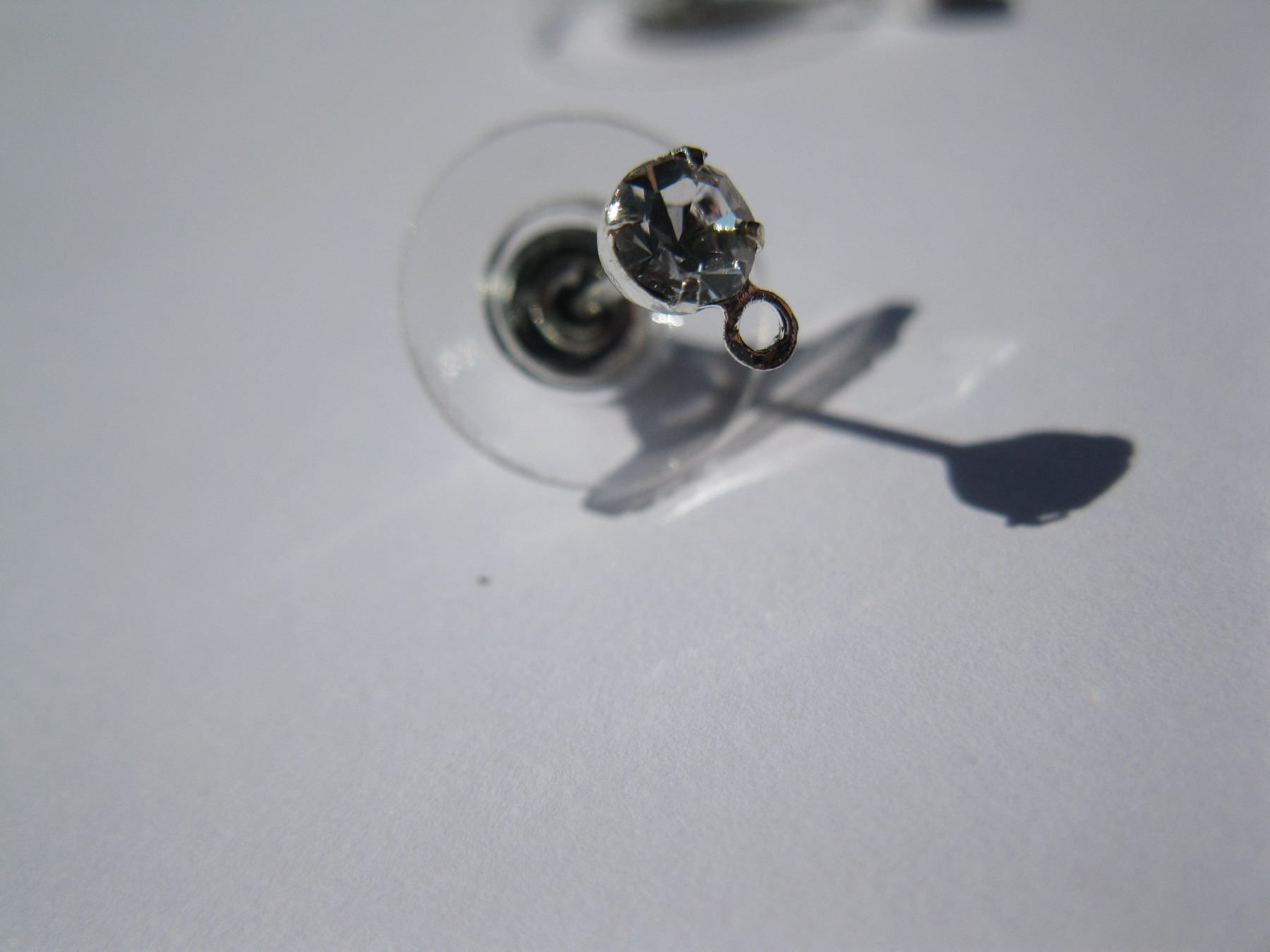 Perle (finte): 5 Paar Ohrstecker mit Strassstein – Nuovo e nell'imballaggio originale da St. Margarethen TG venduto da LuanaKa 1