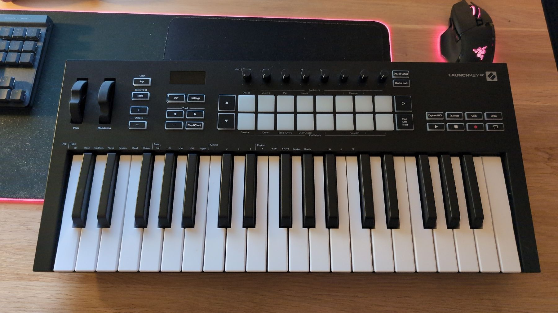 Novation Strumenti musicali: Novation Launchkey 37 mk3 – Usato da Binningen venduto da likeWilliams
