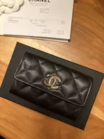 Chanel Kartenetui schwarz aus Kaviarleder neuwertig