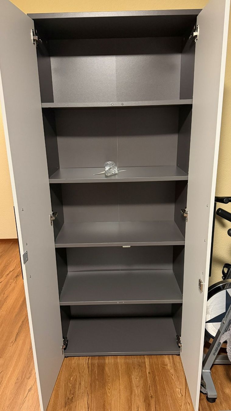 Pfister Armoires: Büroschrank – D'occasion à Ruswil par hamagu 1