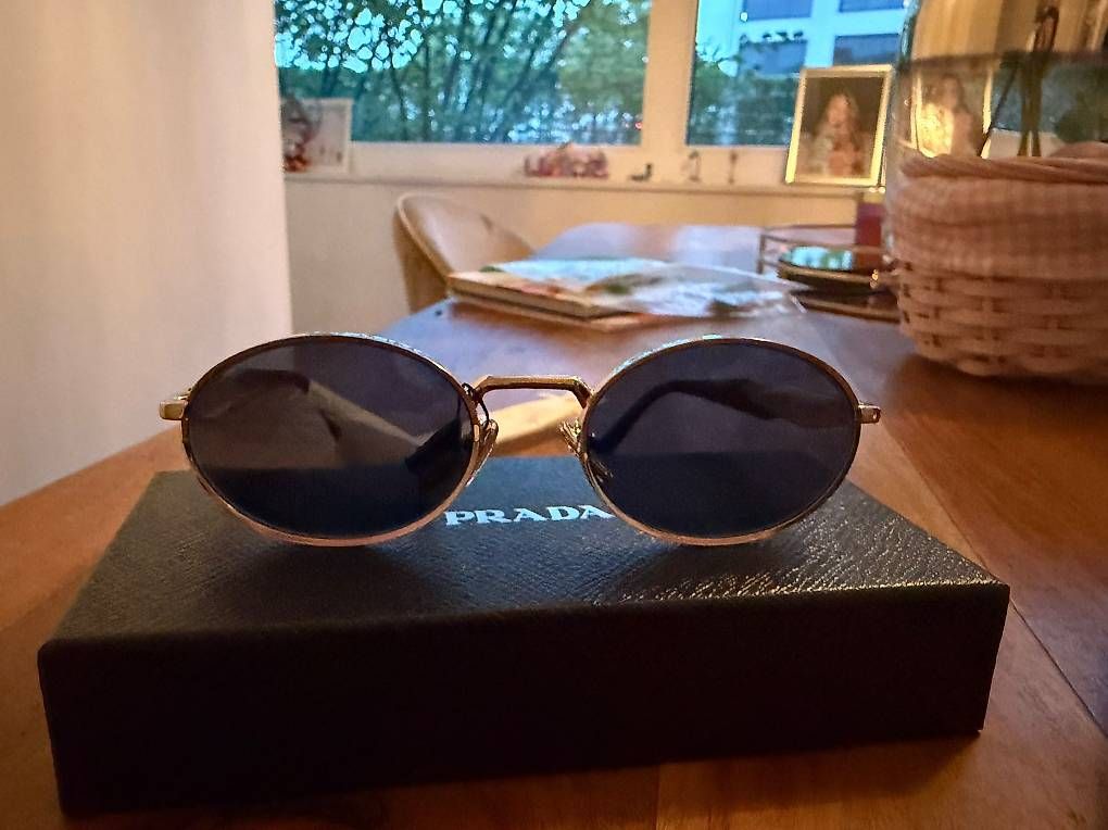 Prada Occhiali & Lenti: PRADA Sonnenbrille neu – Usato da Dietikon venduto da Myshop48