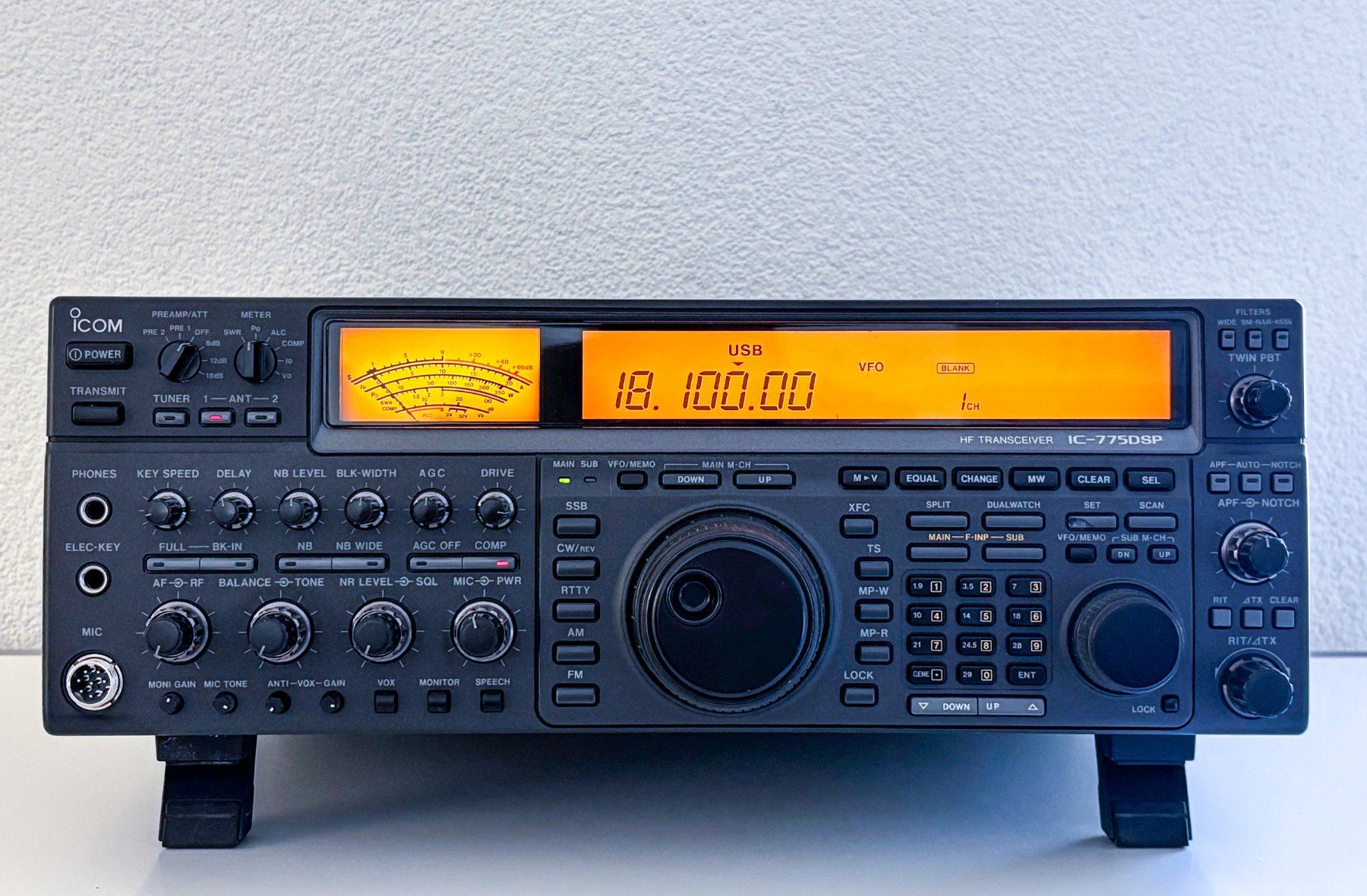 Icom Funktechnik: ICOM IC-775DSP (200W) – Gebraucht aus Zürich von J2O
