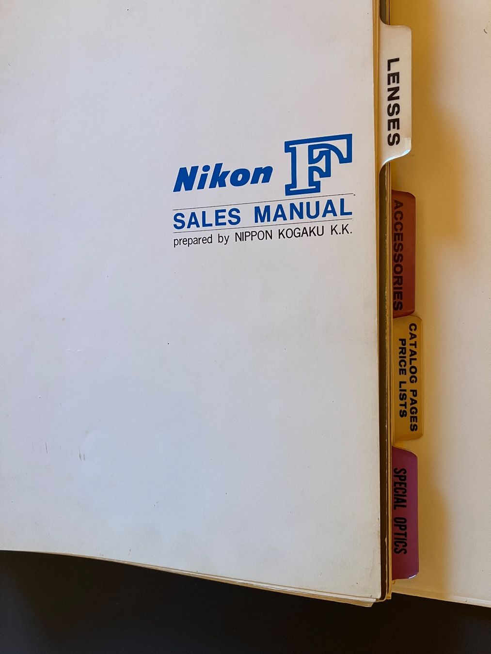 Bücher: 2 original NIKON SalesManual Ordner-1960er und 1970er Jahre – Gebraucht aus Eschlikon TG von mixvit 5