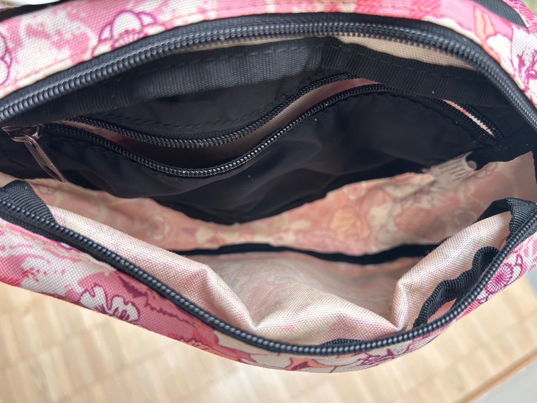 Eastpak Borse da donna: EASTPAK Tasche – Usato da Dättwil AG venduto da fio_d76l 4