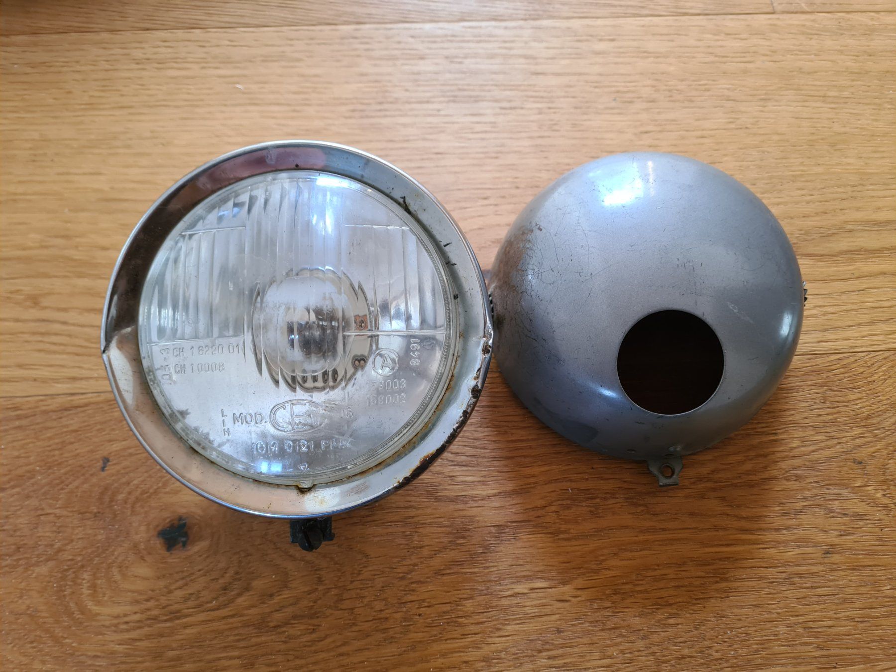 Puch Ciclomotori: Lampe CEV Tipo 105  mit breitem Rand Original – Usato da frümsen venduto da Sailem 2