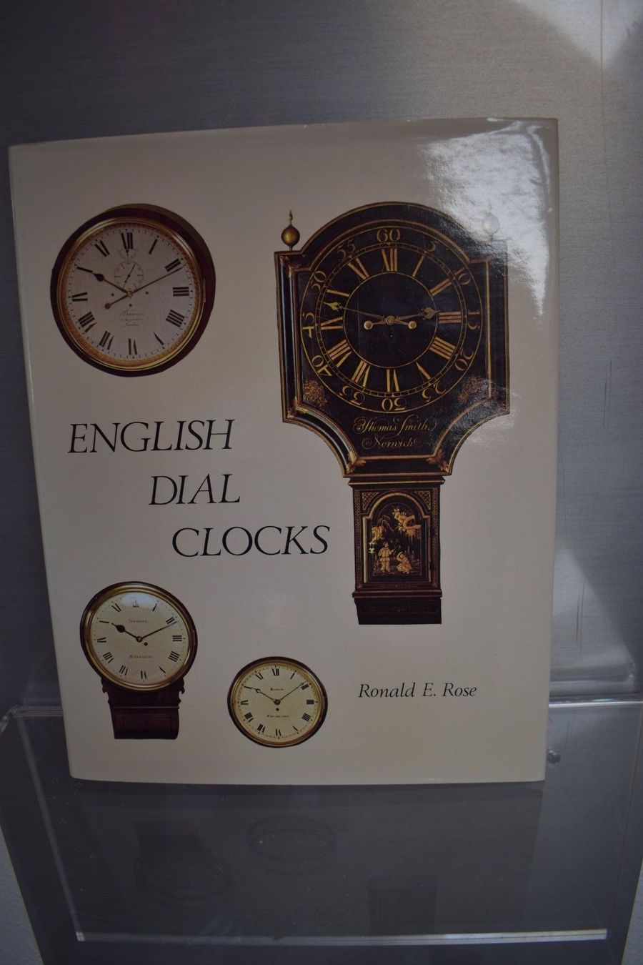 Libri: English Dial Clocks – Nuovo (secondo la descrizione) da St-Légier-Chiésaz venduto da Antichorloge