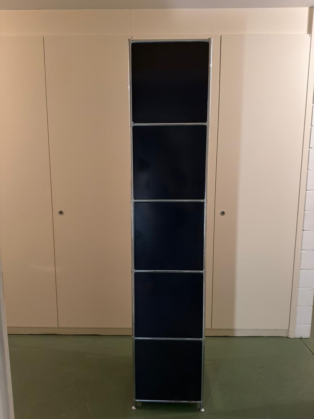 Scaffali: USM Style Offenes Regal mit Metallrahmen – Usato da Au ZH venduto da bpu_sp7d 1