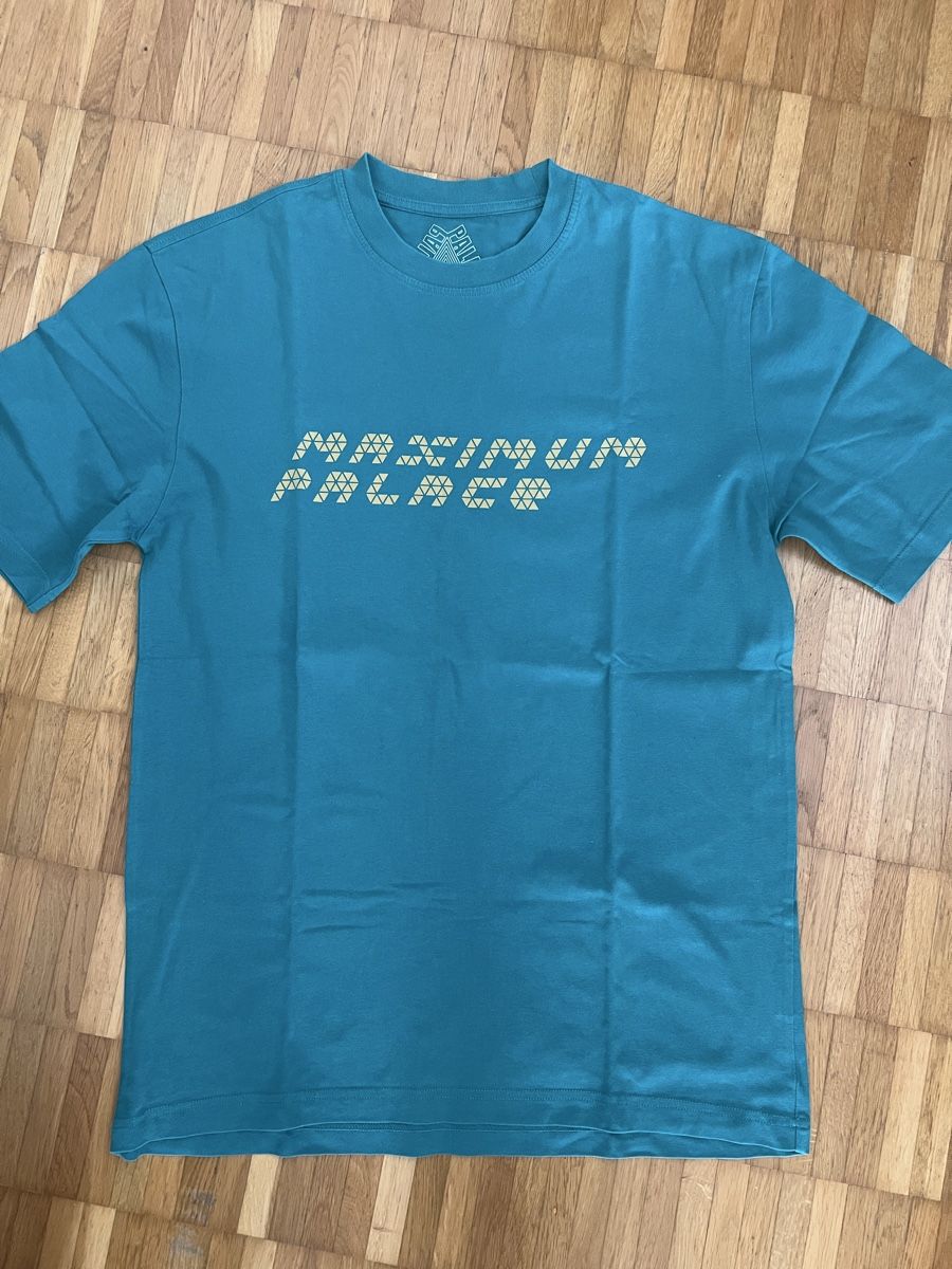 Palace T-Shirts: Neuwertiges Palace T-Shirt – Neu (gemäss Beschreibung) aus Uetendorf von Lucutus-Picard 2