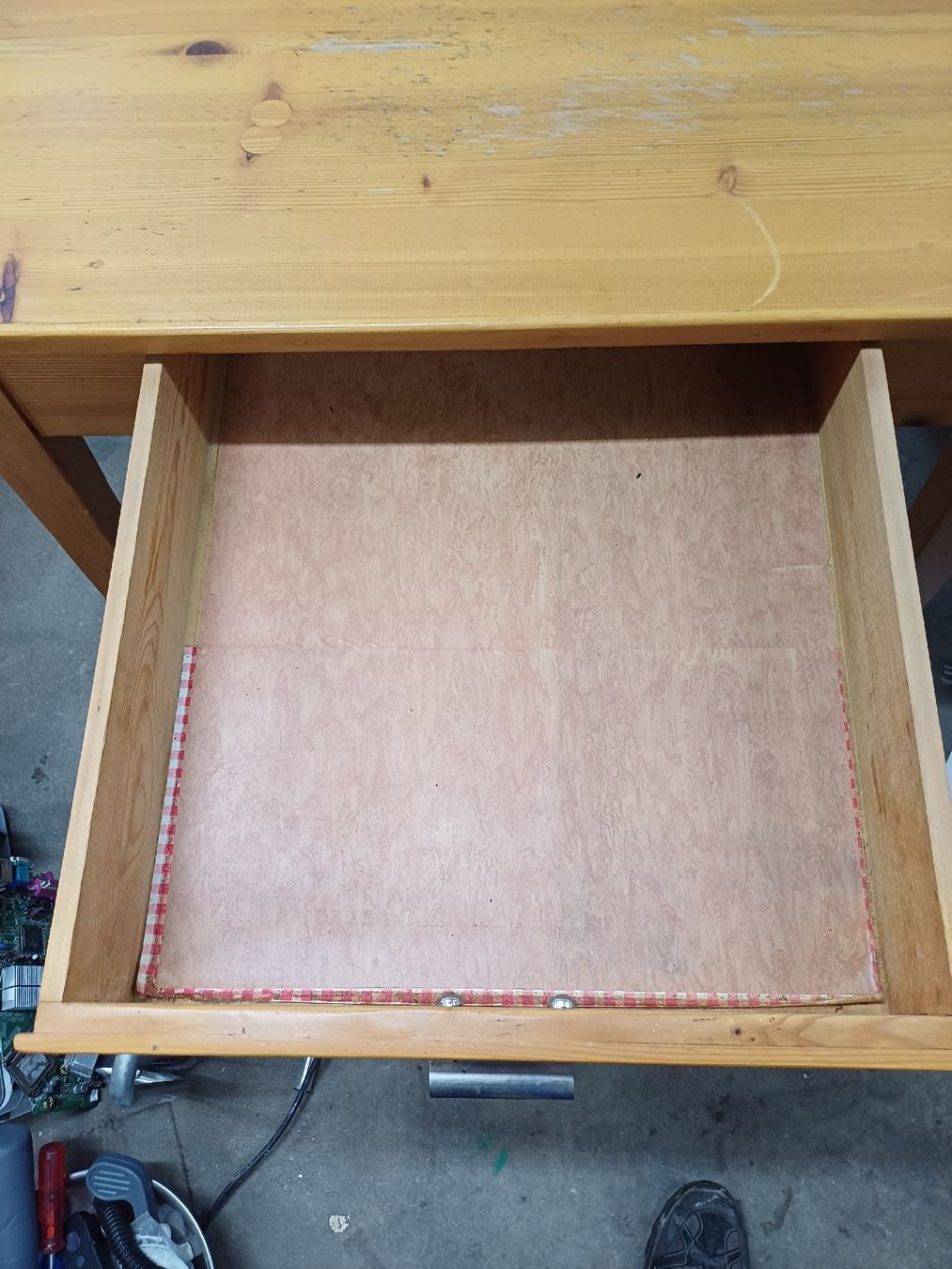 Tavoli: Kleiner Holztisch – Difettoso da Wangenried venduto da Recycler94 4