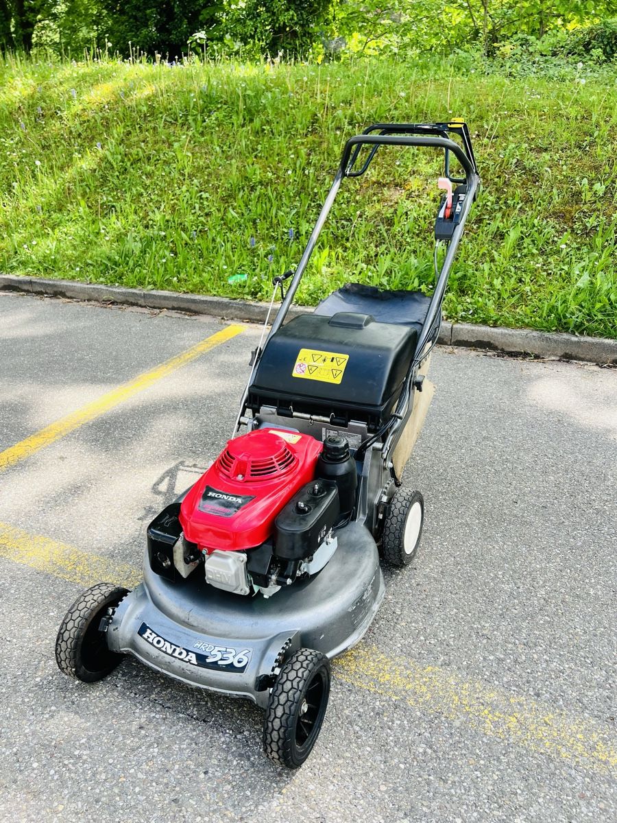 Honda Tagliaerba: Rasenmäher Honda 536 Hydrostatische – Usato da Urdorf venduto da Faz_19 1