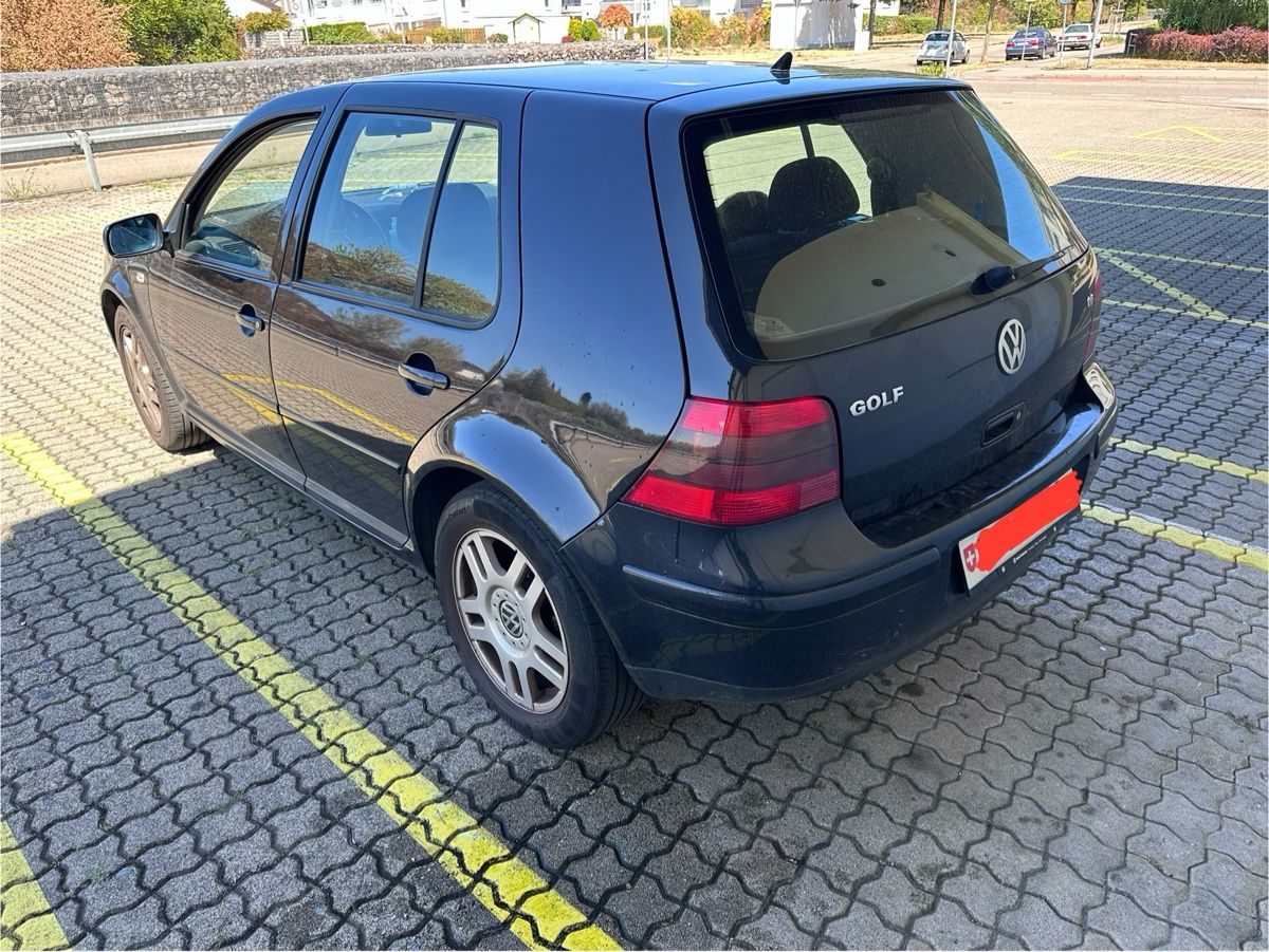 VW Automobili: VW Golf 4 1.6 Automatik  – Usato da Oensingen venduto da Goldensand 2