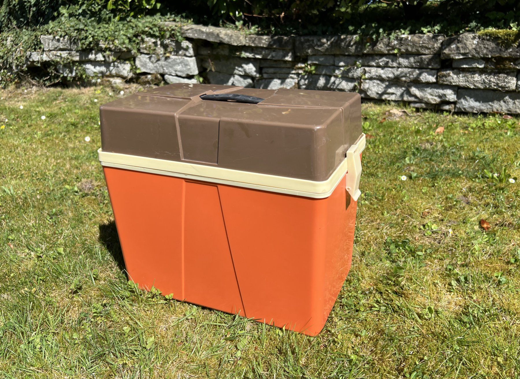 Frigoriferi & Refrigeratori: Retro Kühlbox I 70er Jahre – Usato da Walzenhausen venduto da stilvollwohnen 1