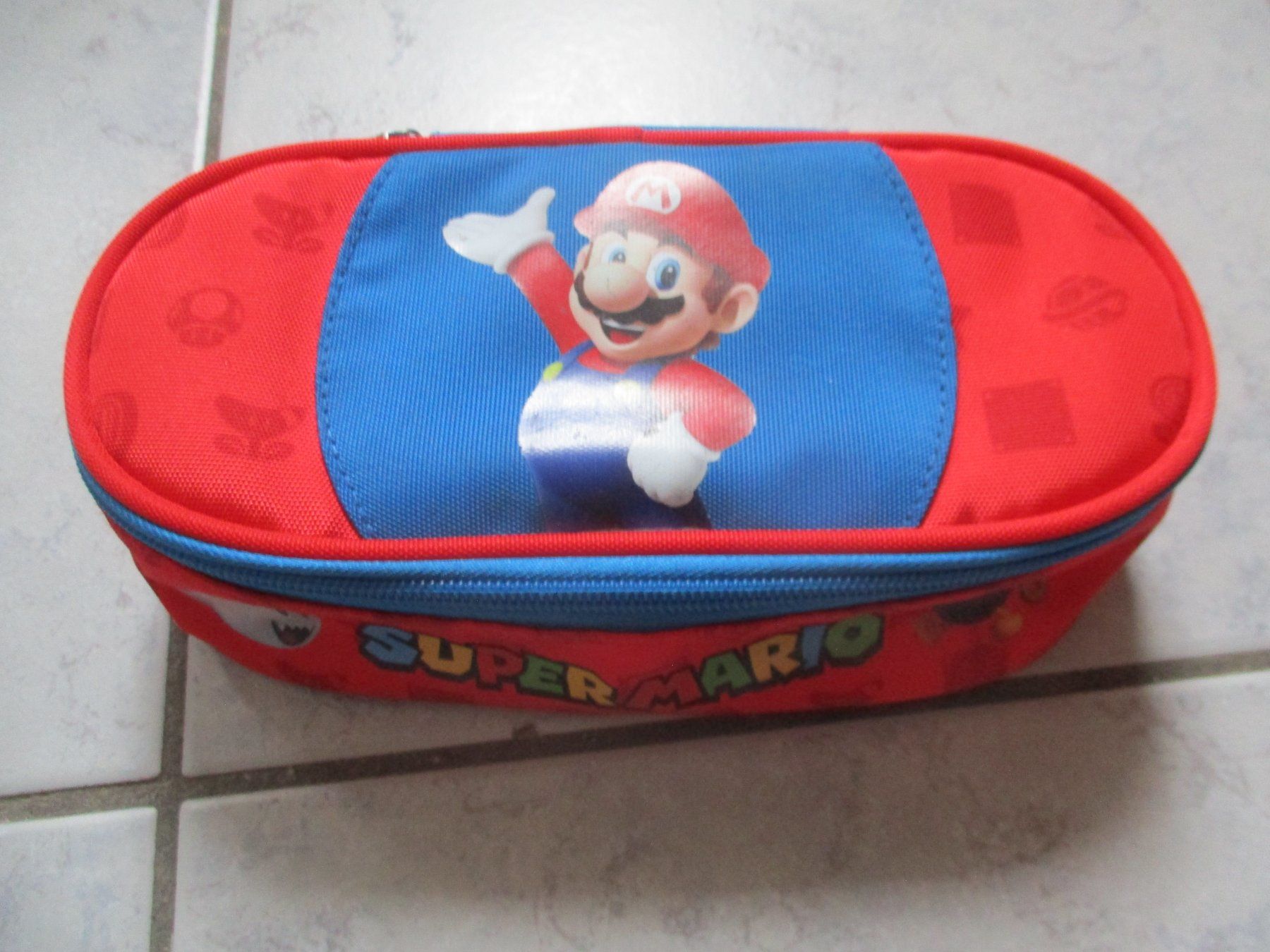 Schüler-Etuis: Etui Super Mario – Gebraucht aus Birsfelden von alles-muss-raus