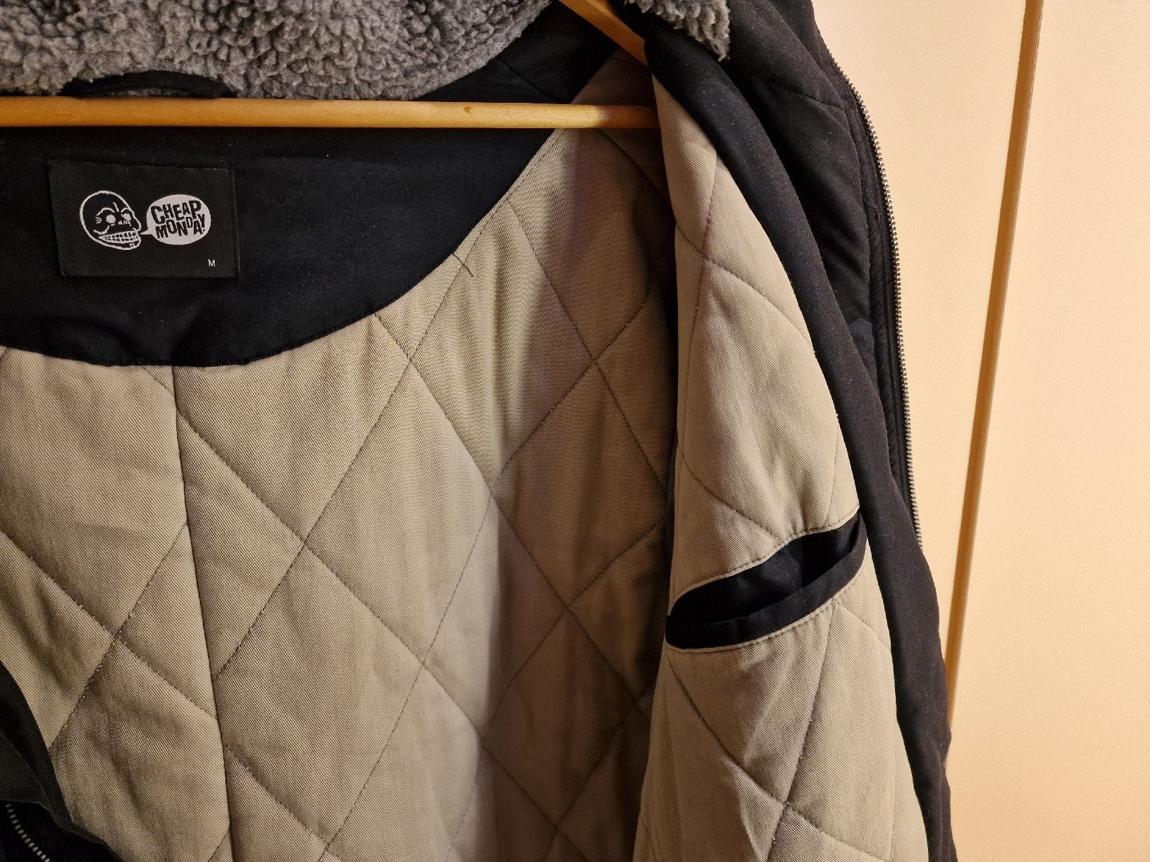 Giacche: Jacke Cheap Monkey - Reissverschluss defekt – Difettoso da Bürglen UR venduto da luiroedes 4