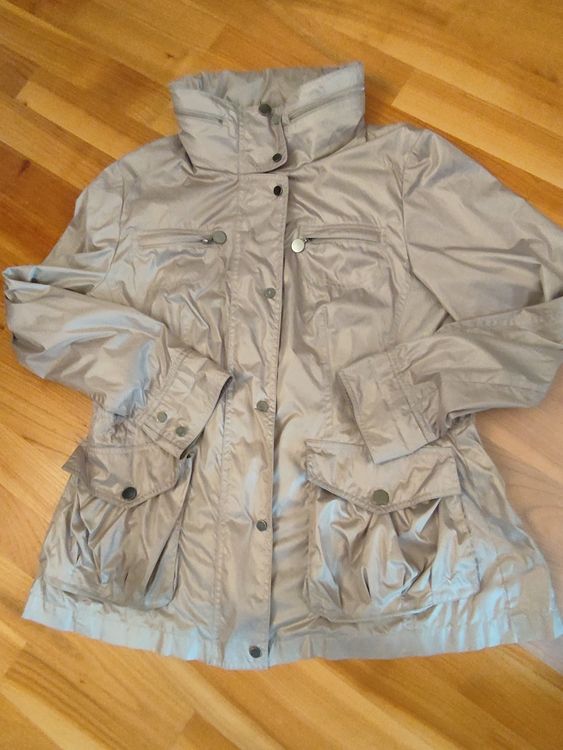 Fuchs Schmitt Vestes: Fuchs Schmidt Jacke, super leicht, beige, Gr. 42 – D'occasion à Solothurn par Csw1