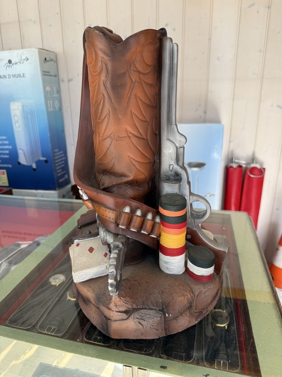 Sculture & Statue: Cowboystiefel Skulptur – Usato da Matten b. Interlaken venduto da K.Knecht 1