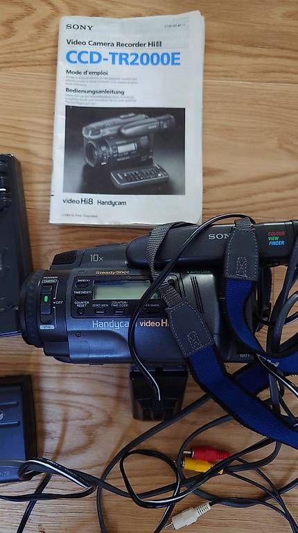 Sony Videocamere: Camcorder Sony CCD-TR2000E, Hi8 – Usato da Winterthur venduto da AtlantisZ1 1