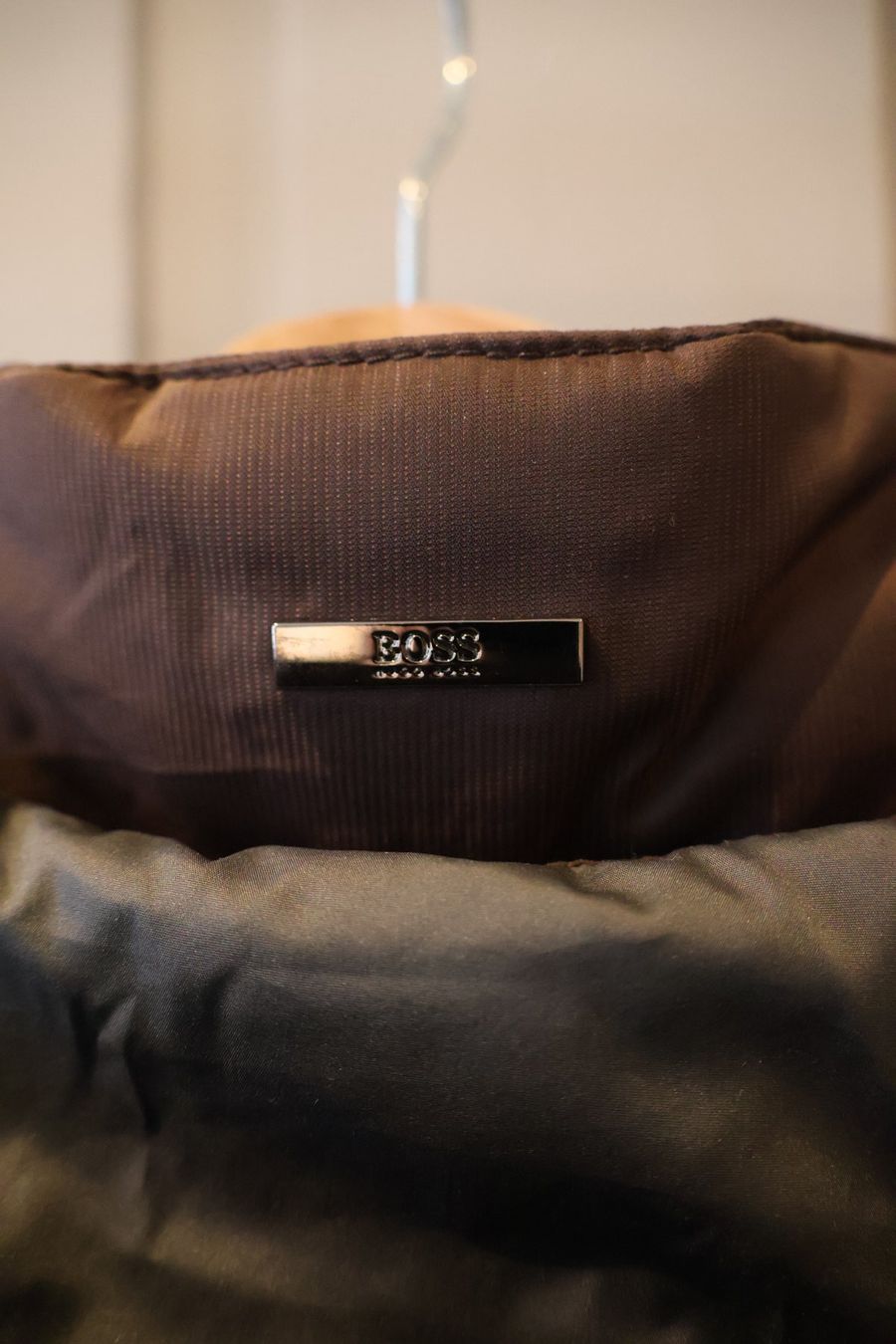 Hugo Boss Jacken: Hugo Boss Daunenjacke – Gebraucht aus Winterthur von jul_v9wx 7